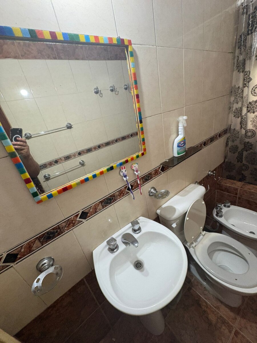 ALQUILO EXCELENTE PROPIEDAD EN QUINTAS DE ARGUELLO - Imagen 11