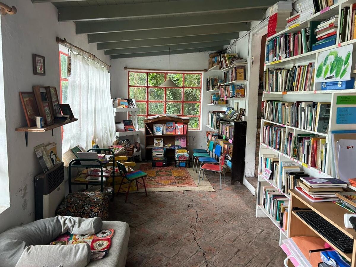 Venta Casa en Punta Indio de 4 ambientes con terreno de 3031m2. - 2