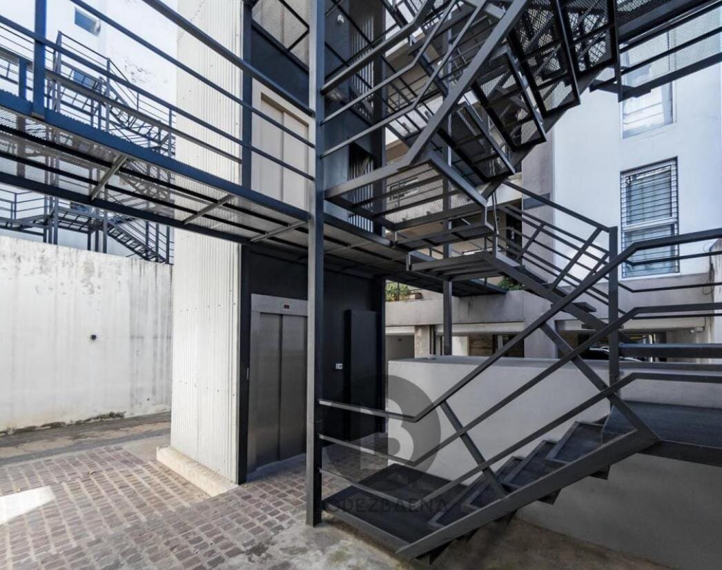 ¡Oportunidad única! Departamento moderno con cochera propia - Imagen 11