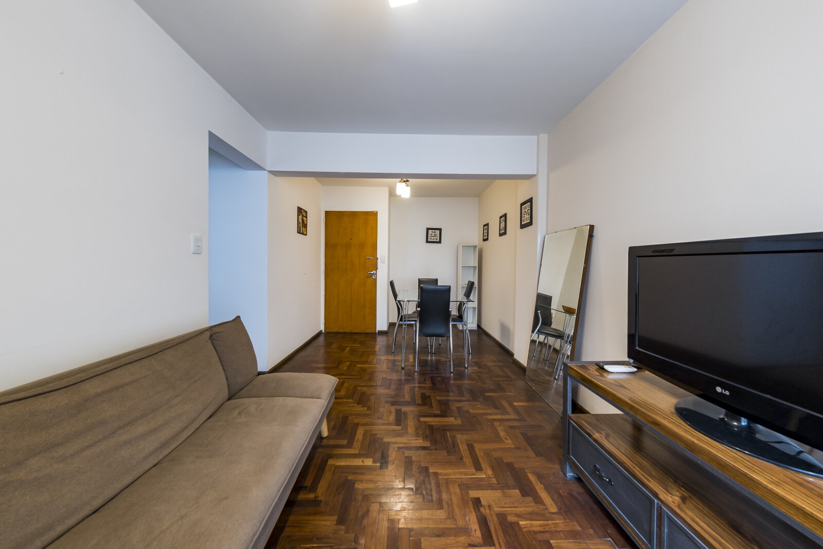 DEPARTAMENTO TEMPORARIO DE 1 DORMITORIO CON BALCÓN EN NUEVA CÓRDOBA