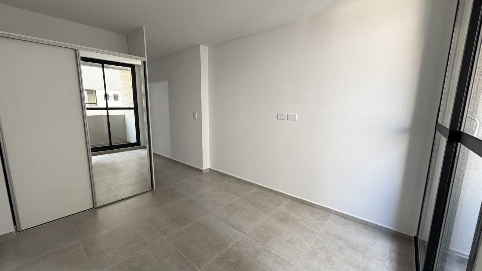 Semipiso de 1 dorm a estrenar - CATAMARCA 1342 - 10