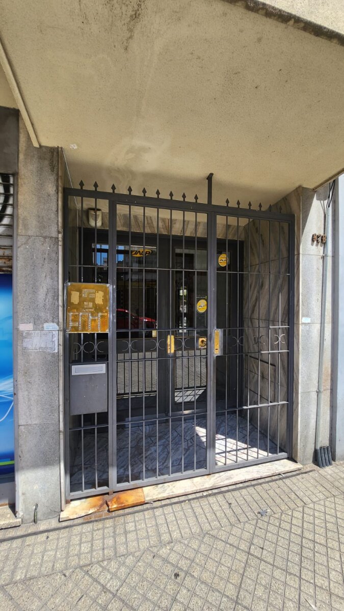 MAIPU 928 Monoambiente c/balcón - 10