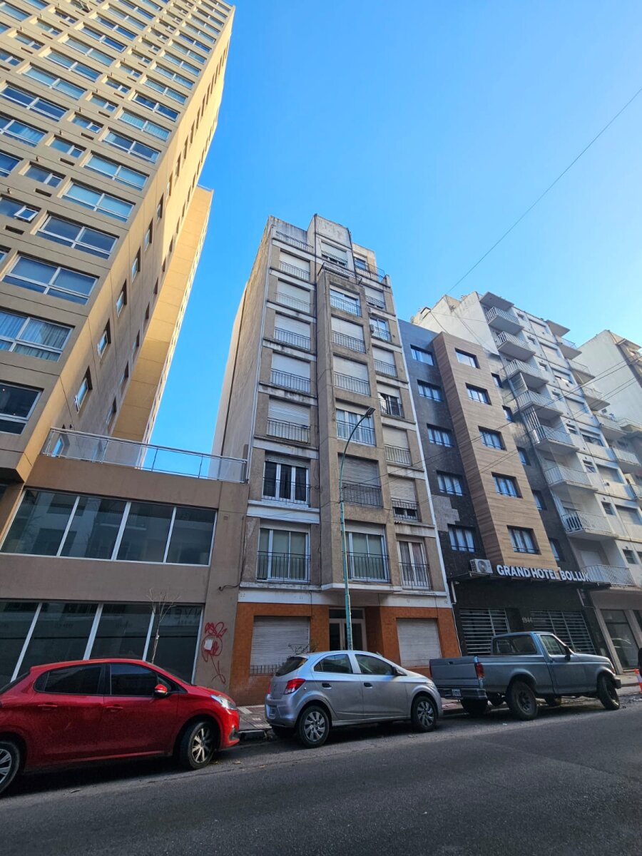 Departamento de 1 ambiente a la calle - 6
