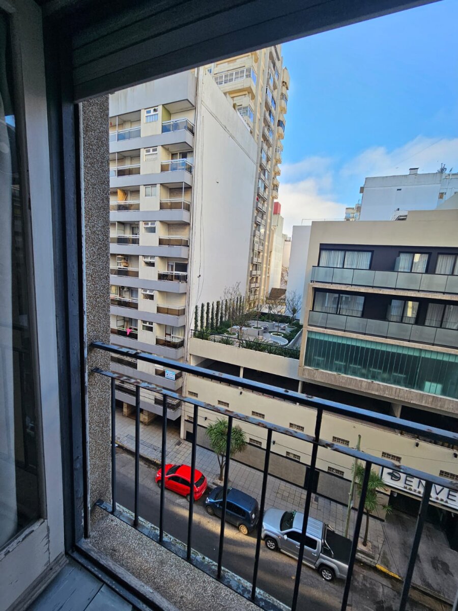 Departamento de 1 ambiente a la calle - 5