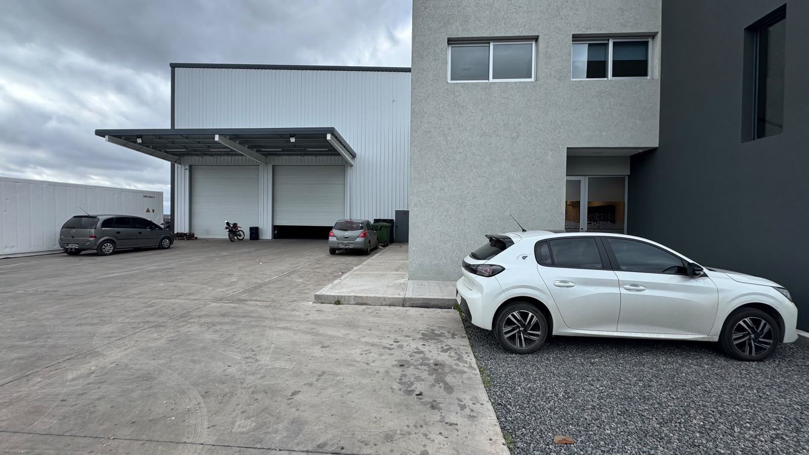 Alquiler Depósito de 1.000 m2 logística Escobar Pque industrial Seguridad - 3
