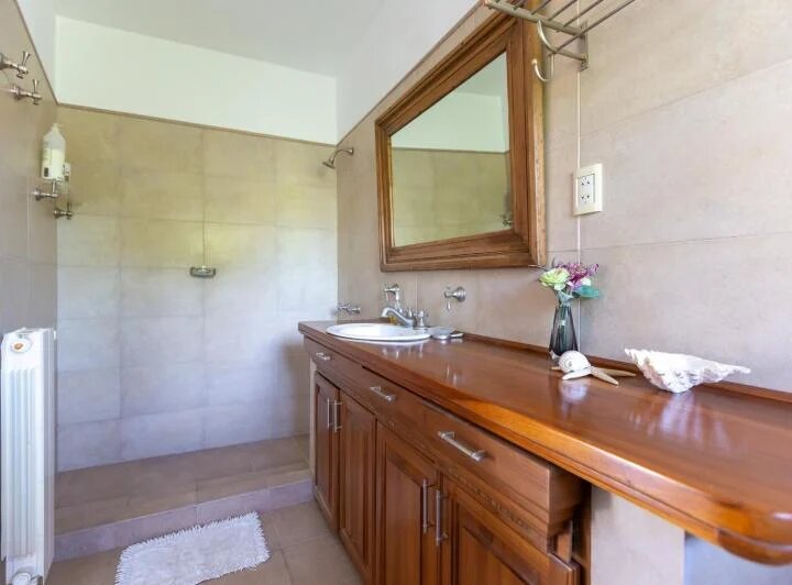 VENTA!! Casa Imponente. Abril Club de Campo, Hudson, GBA. - 23