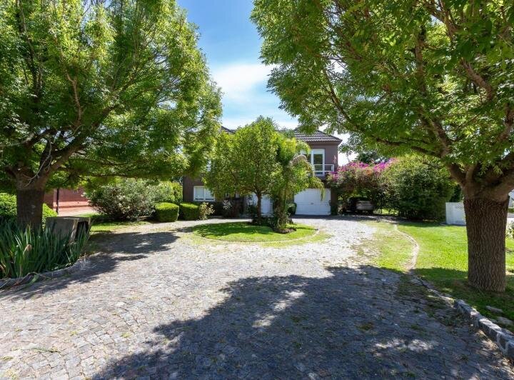 VENTA!! Casa Imponente. Abril Club de Campo, Hudson, GBA. - 37
