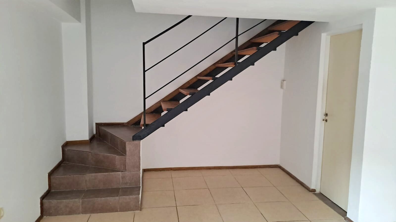 Departamento dos dormitorios - Juan Manuel de Rosas 1148 - 2