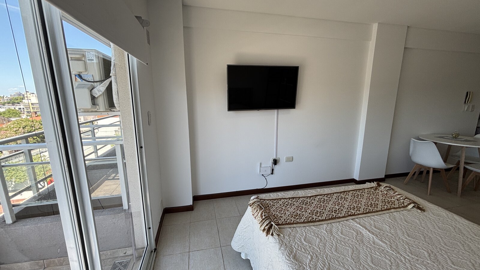 Monoambiente - Corrientes 2280 - 4