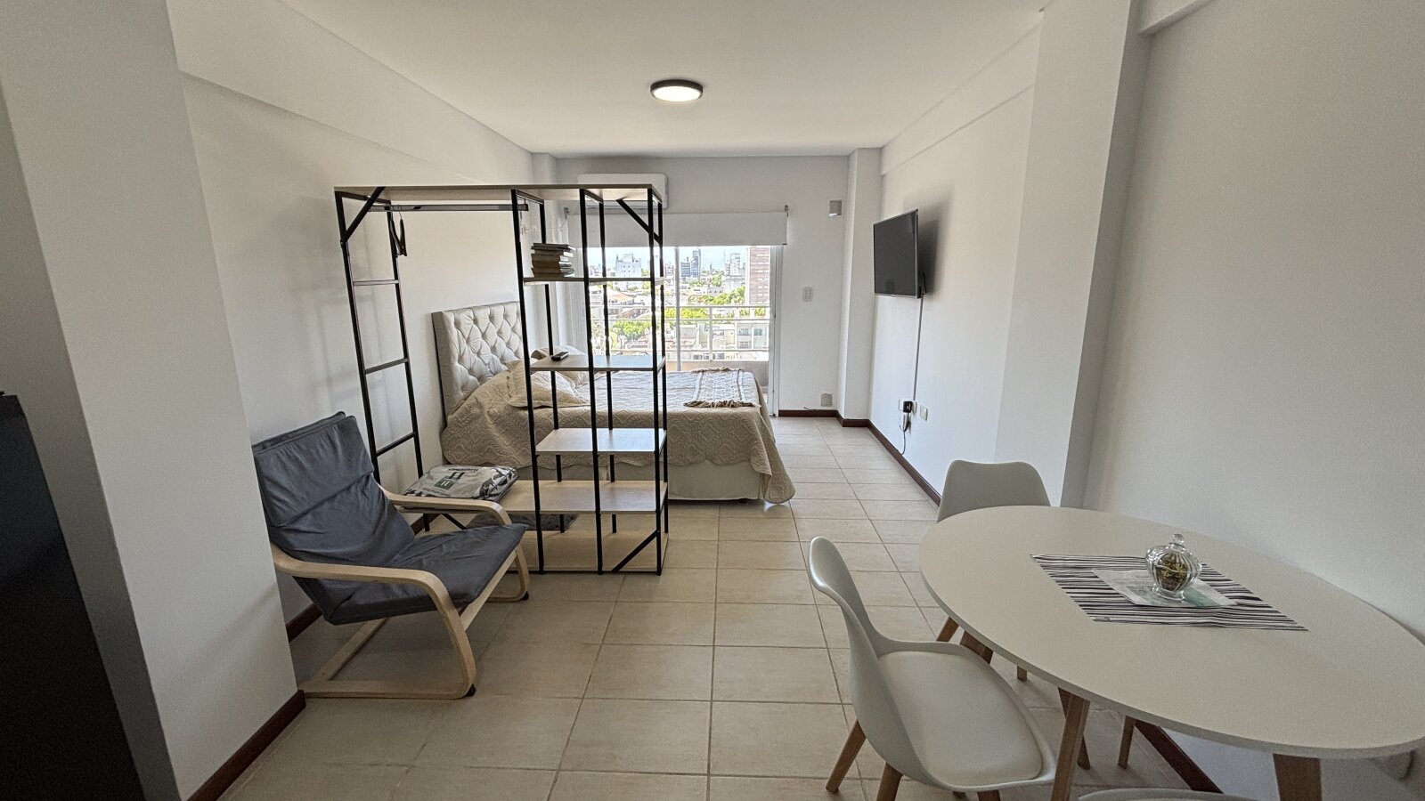 Monoambiente - Corrientes 2280 - 1