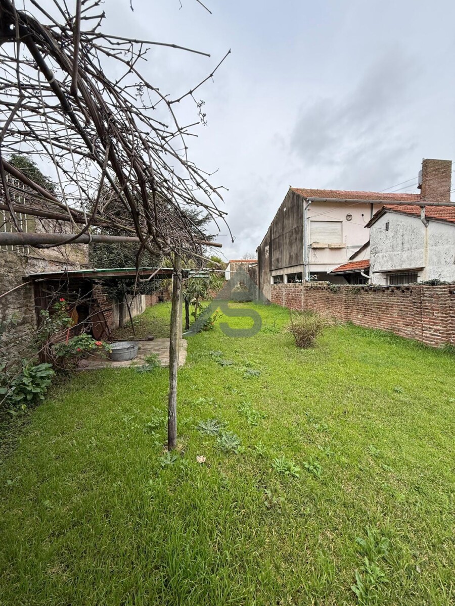 Casa en venta en Martínez – Lote de 450 m² con gran parque - 3