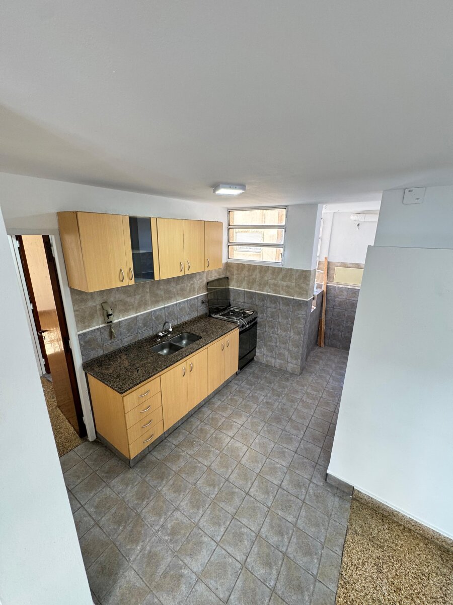 Departamento de 2 Dormitorios en pleno centro - Imagen 5