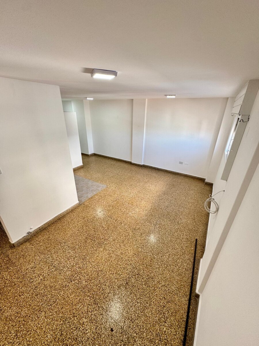 Departamento de 2 Dormitorios en pleno centro - Imagen 2