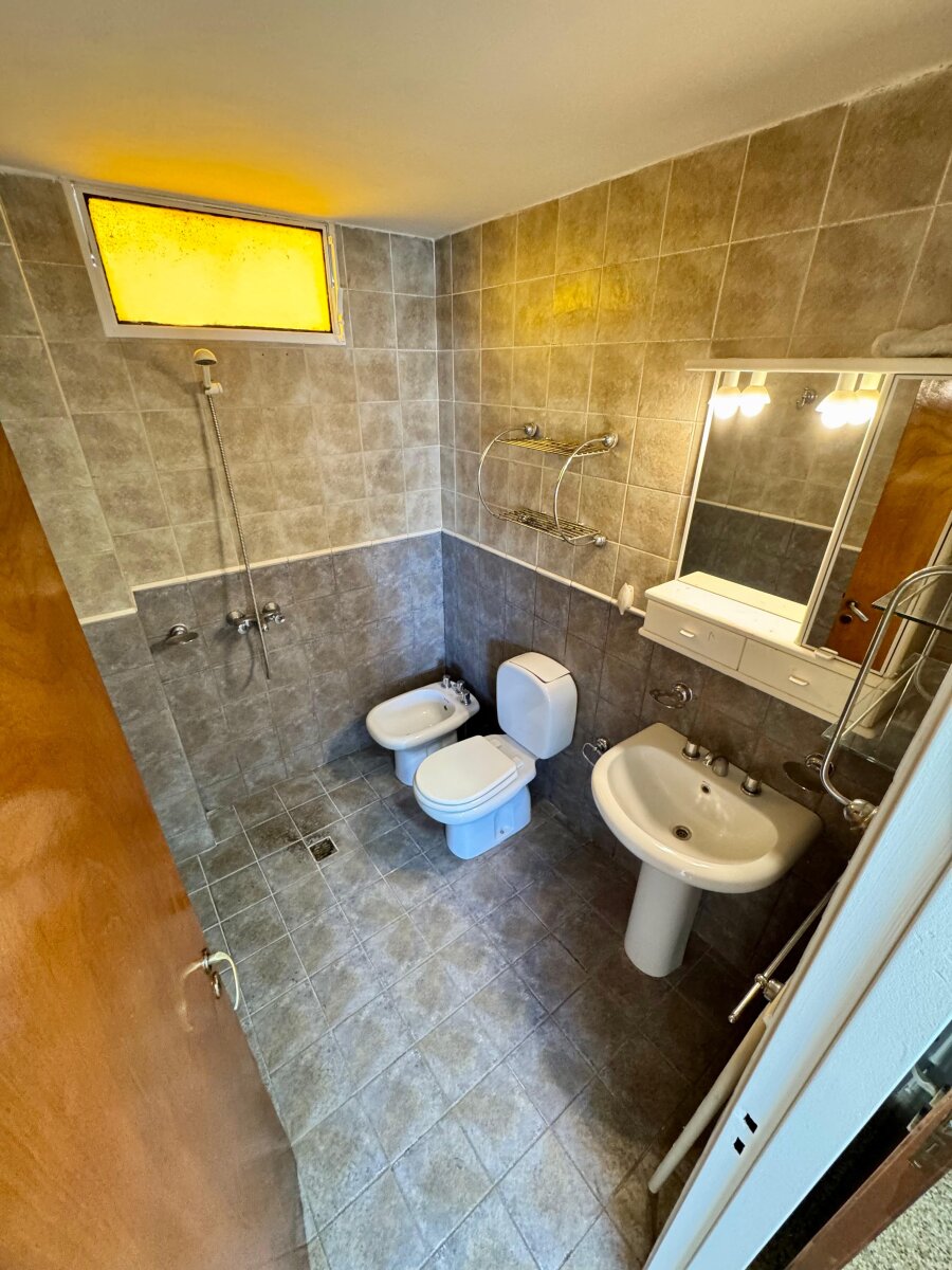 Departamento de 2 Dormitorios en pleno centro - Imagen 7