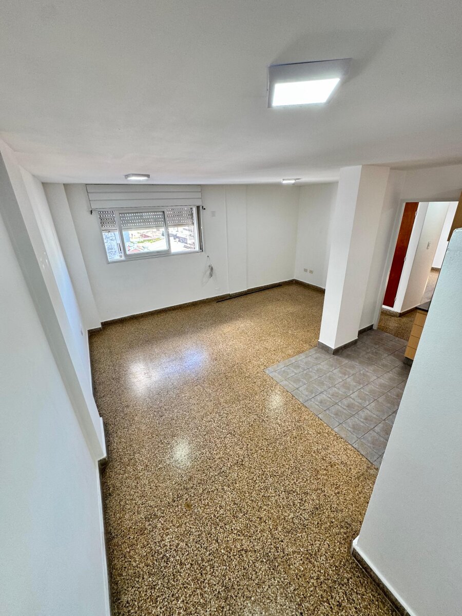 Departamento de 2 Dormitorios en pleno centro - Imagen 6