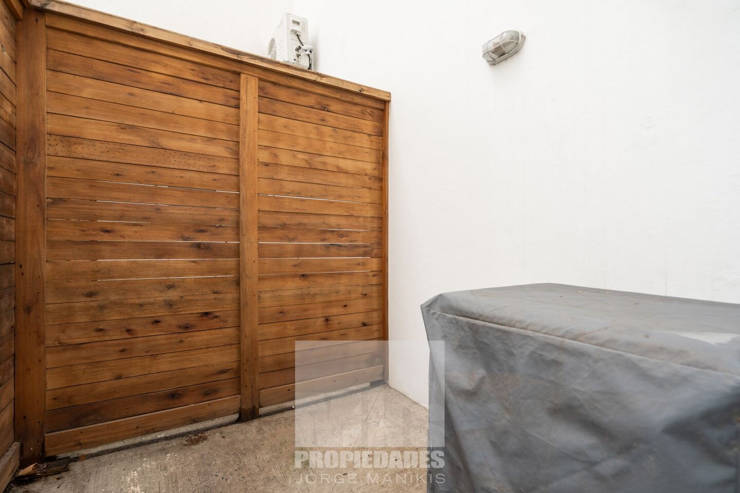 Venta con Renta. 9% anual en USD. PH Monoambiente con patio. Edificio casi a estrenar. - 15