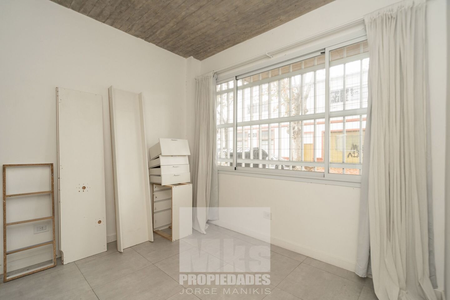 Venta con Renta. 9% anual en USD. PH Monoambiente con patio. Edificio casi a estrenar. - 4