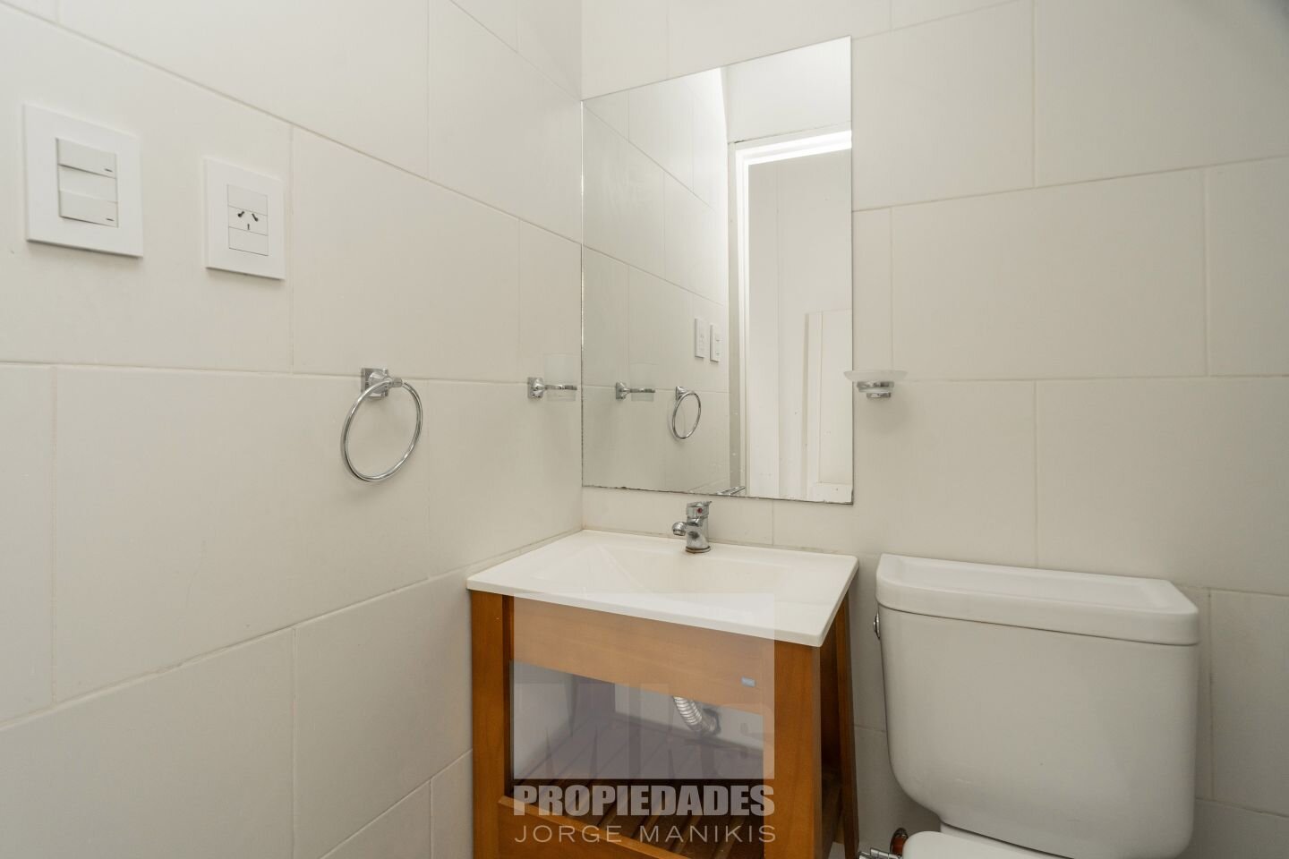 Venta con Renta. 9% anual en USD. PH Monoambiente con patio. Edificio casi a estrenar. - 8
