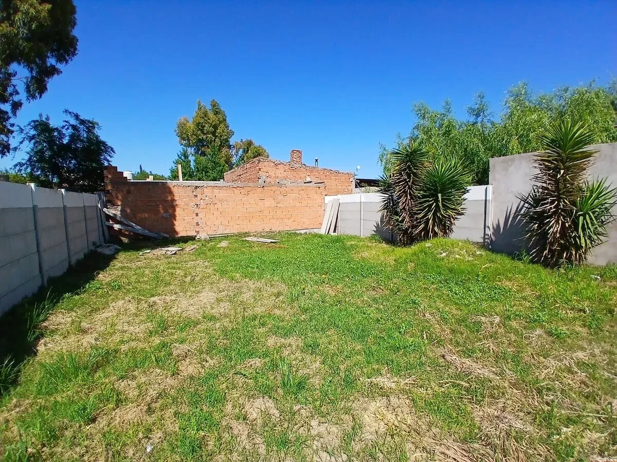 Lote En Venta En Bahía Blanca, Con Construcción Casa 1 Dorm - 7