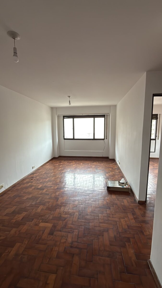 Excelente ubicación- Barrio Guemes - Un dormitorio , muy luminoso - Imagen 2