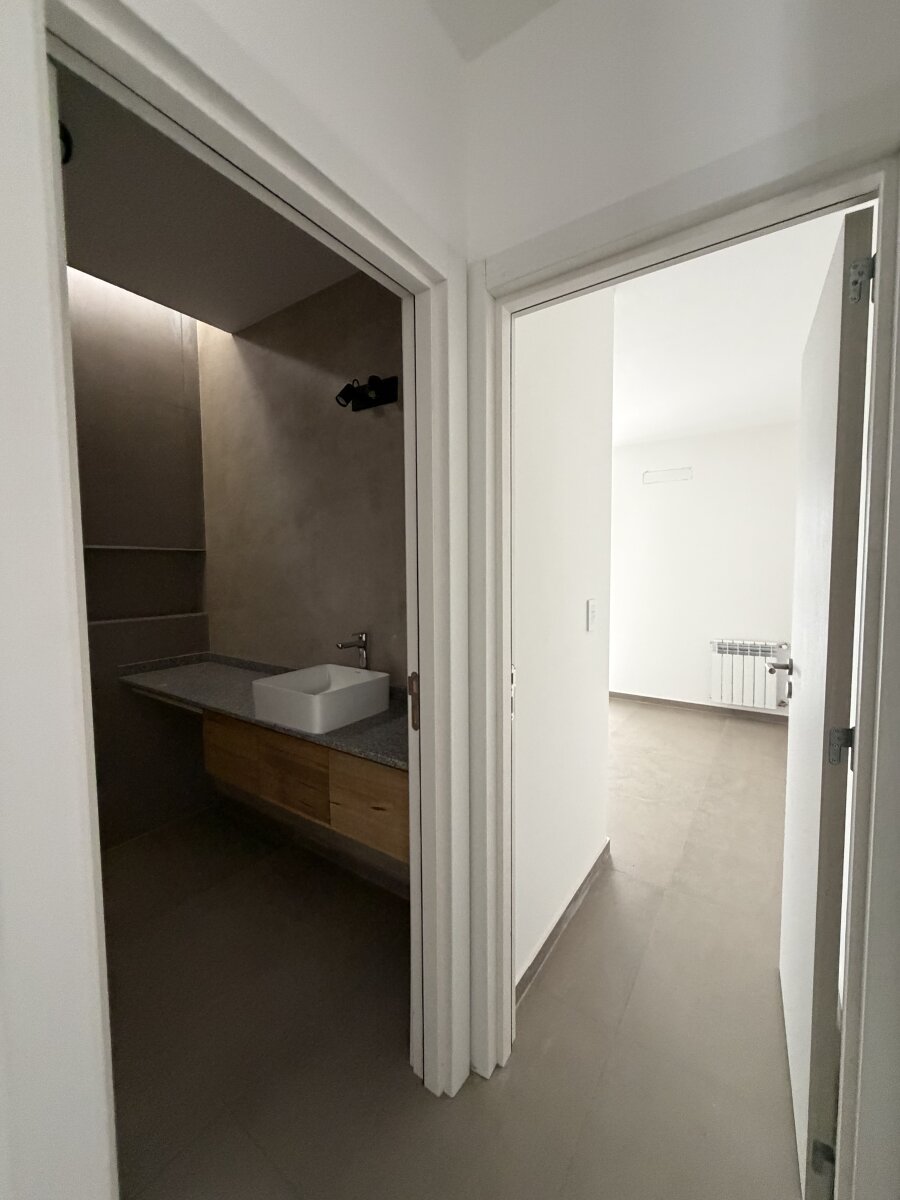DUPLEX EN PAMPAS DE MANANTIALES - Imagen 35