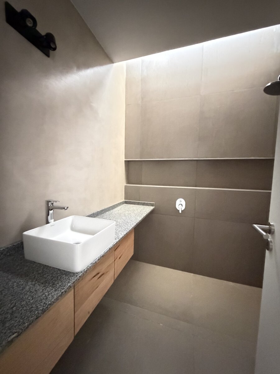 DUPLEX EN PAMPAS DE MANANTIALES - Imagen 25