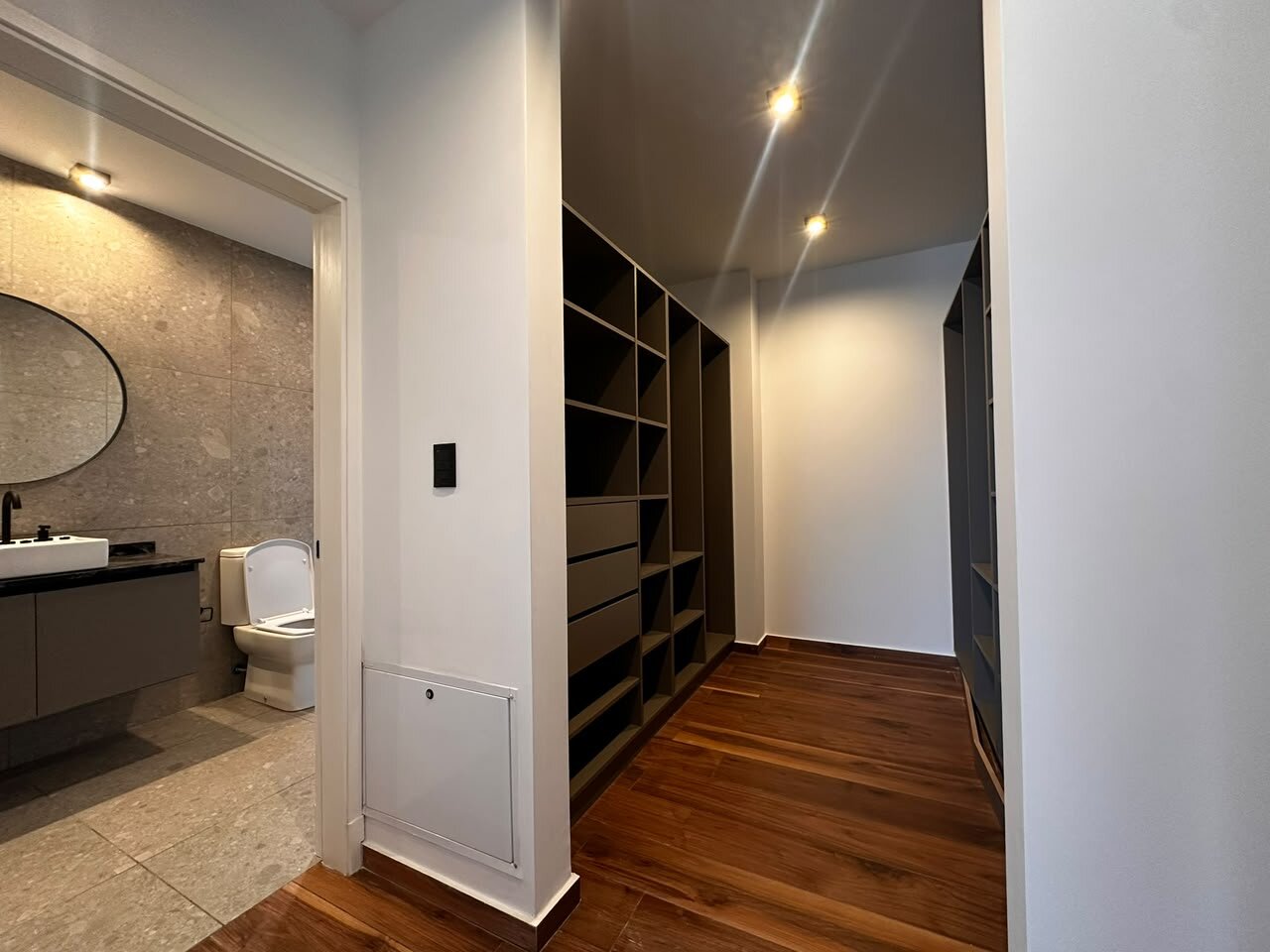VENDO CASA DE CATEGORIA EN DISTRITO SUR - Imagen 25