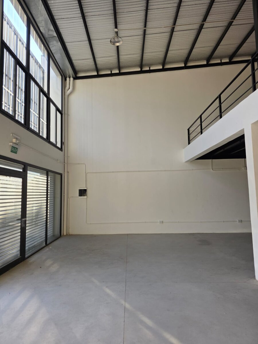 VENDO LOCALES A ESTRENAR SOBRE AV LA DONOSA - Imagen 13