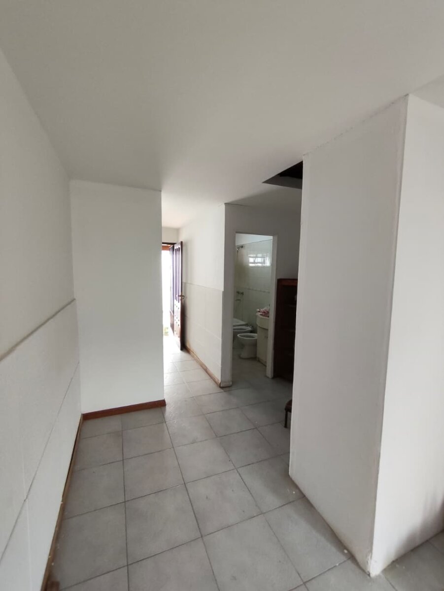 DUPLEX 3 AMBIENTES CON COCHERA EN CASTELAR NORTE - 9