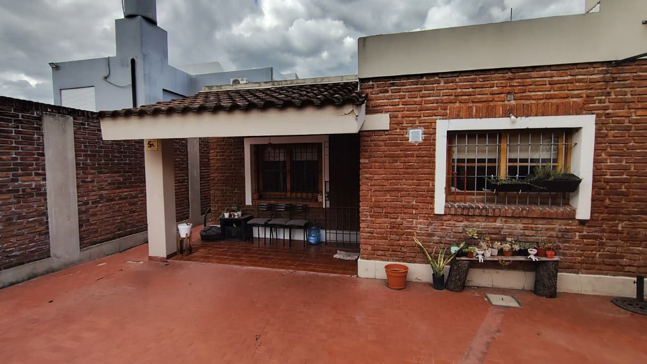 Chalet 3 ambientes impecable- Alquiler - 10