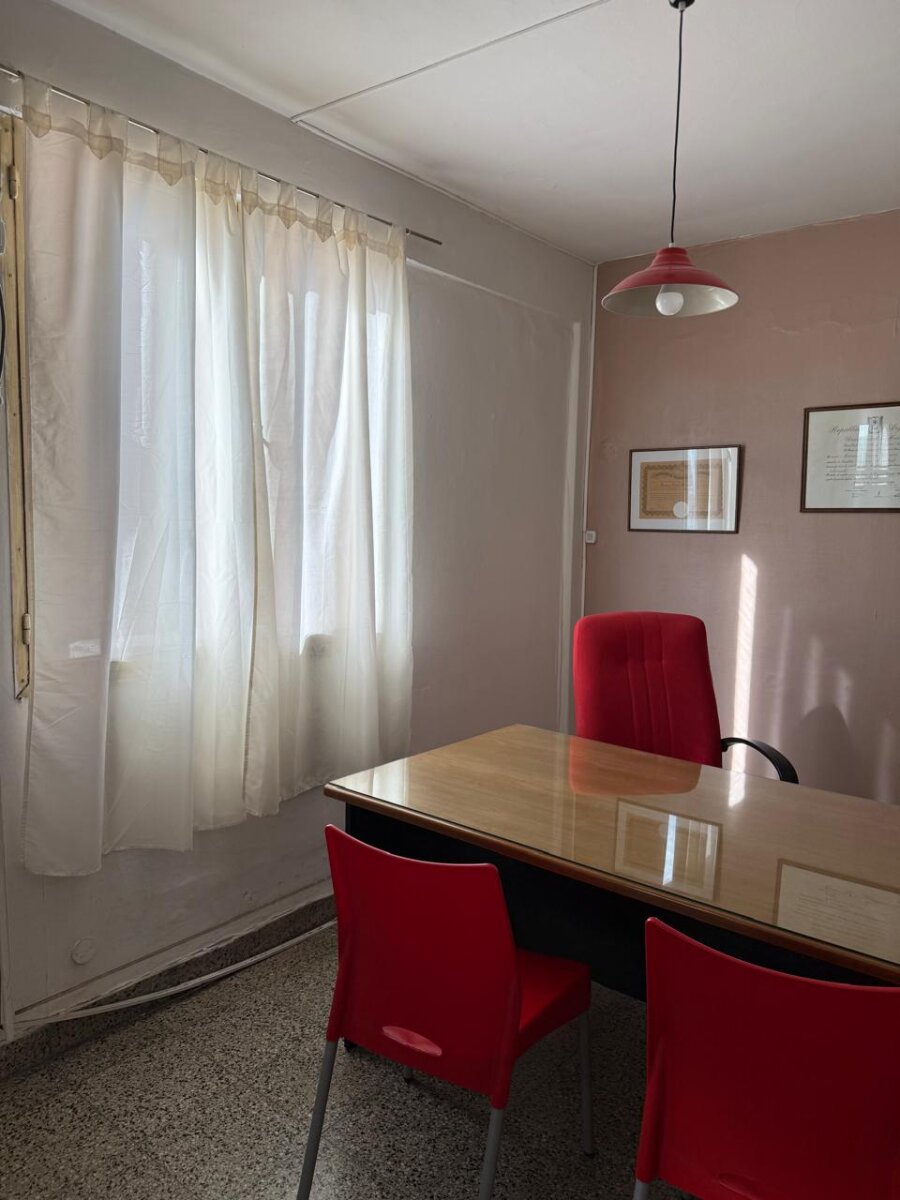 Venta 3 Oficinas con sala de espera - 14