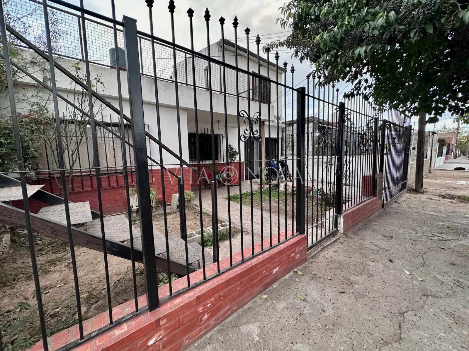 VENTA CASA Y DPTO - ALTO ALBERDI - Imagen 60