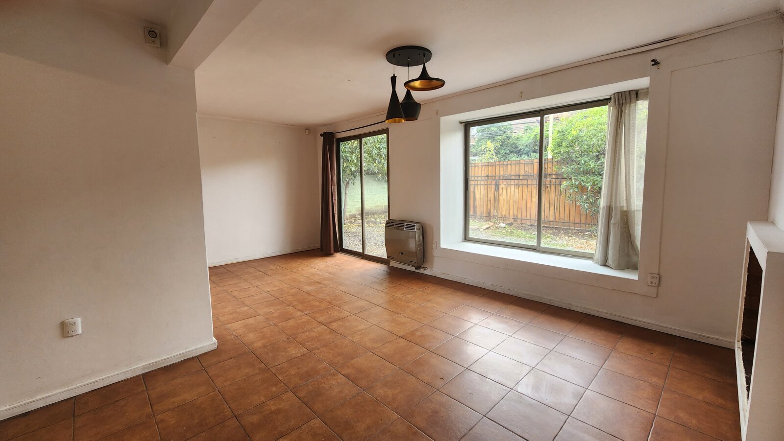 Casa para remodelar en excelente ubicación / Metro Los Dominicos
