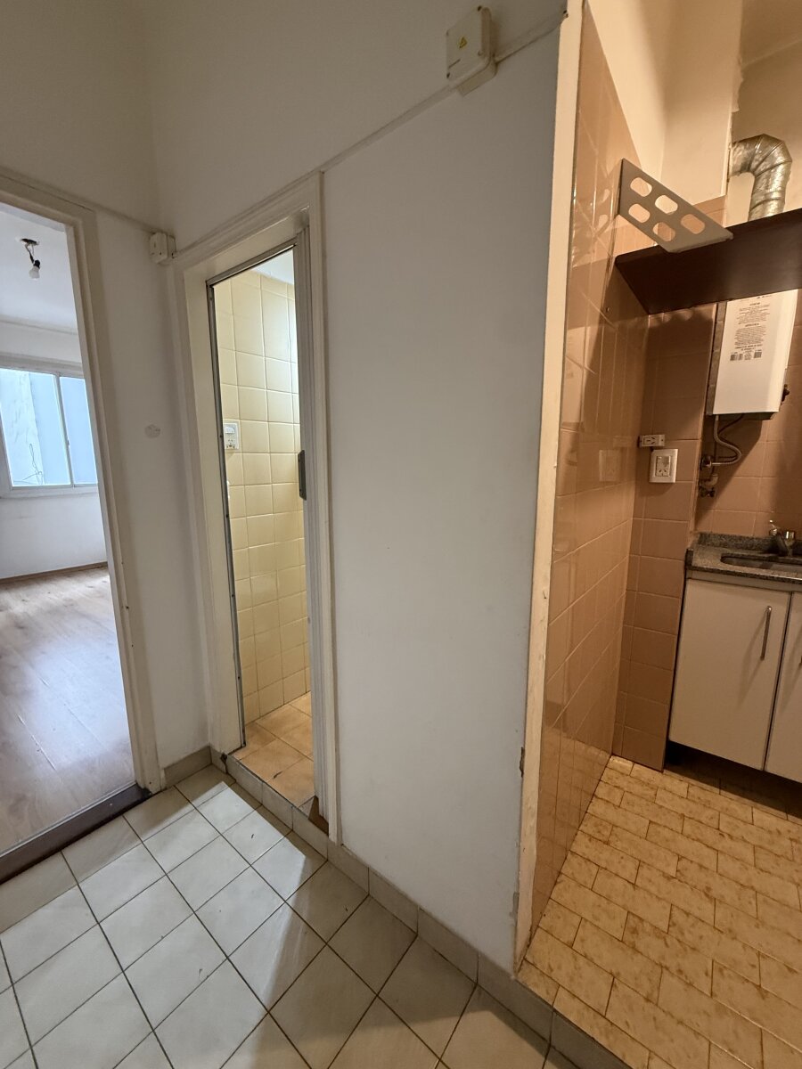 Departamento 2 ambientes en alquiler con balcon - 3