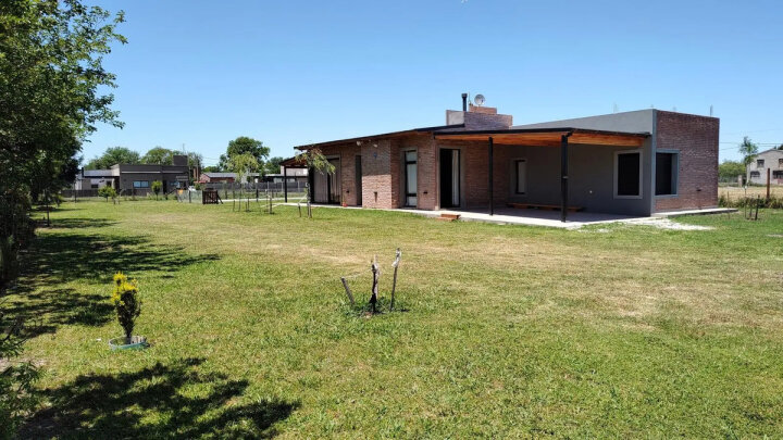 Casas - San Lorenzo - Venta