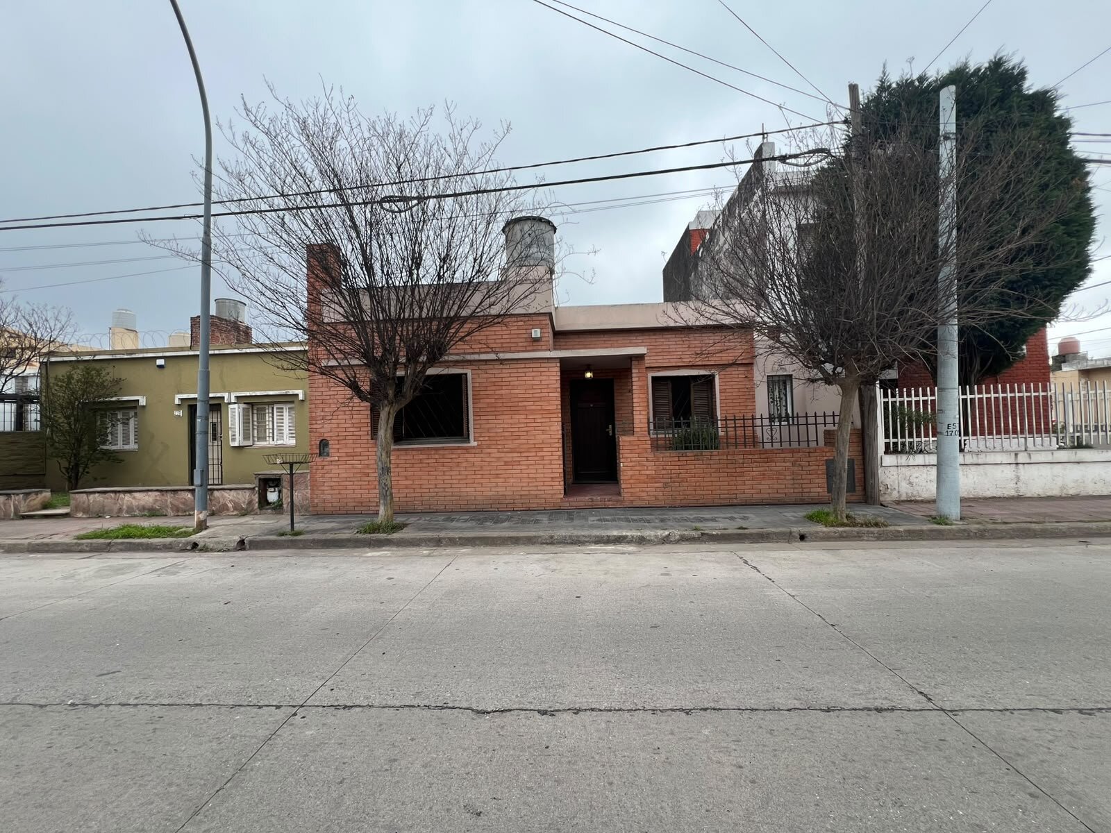 Venta casa 2 dorm. B° Crisol Sud