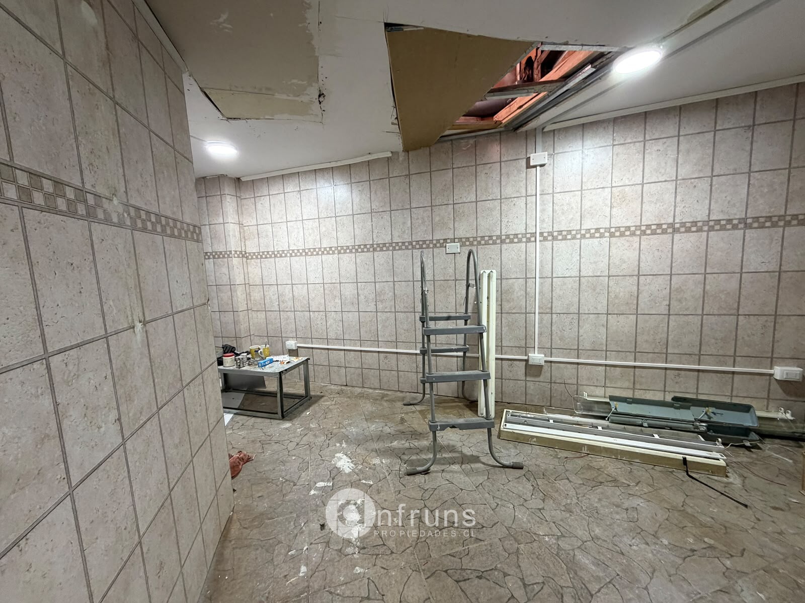 Local Comercial en Venta en Coyhaique | 15 Dormitorios | 3 Baños | 91 m² | UF 36.724 - 12