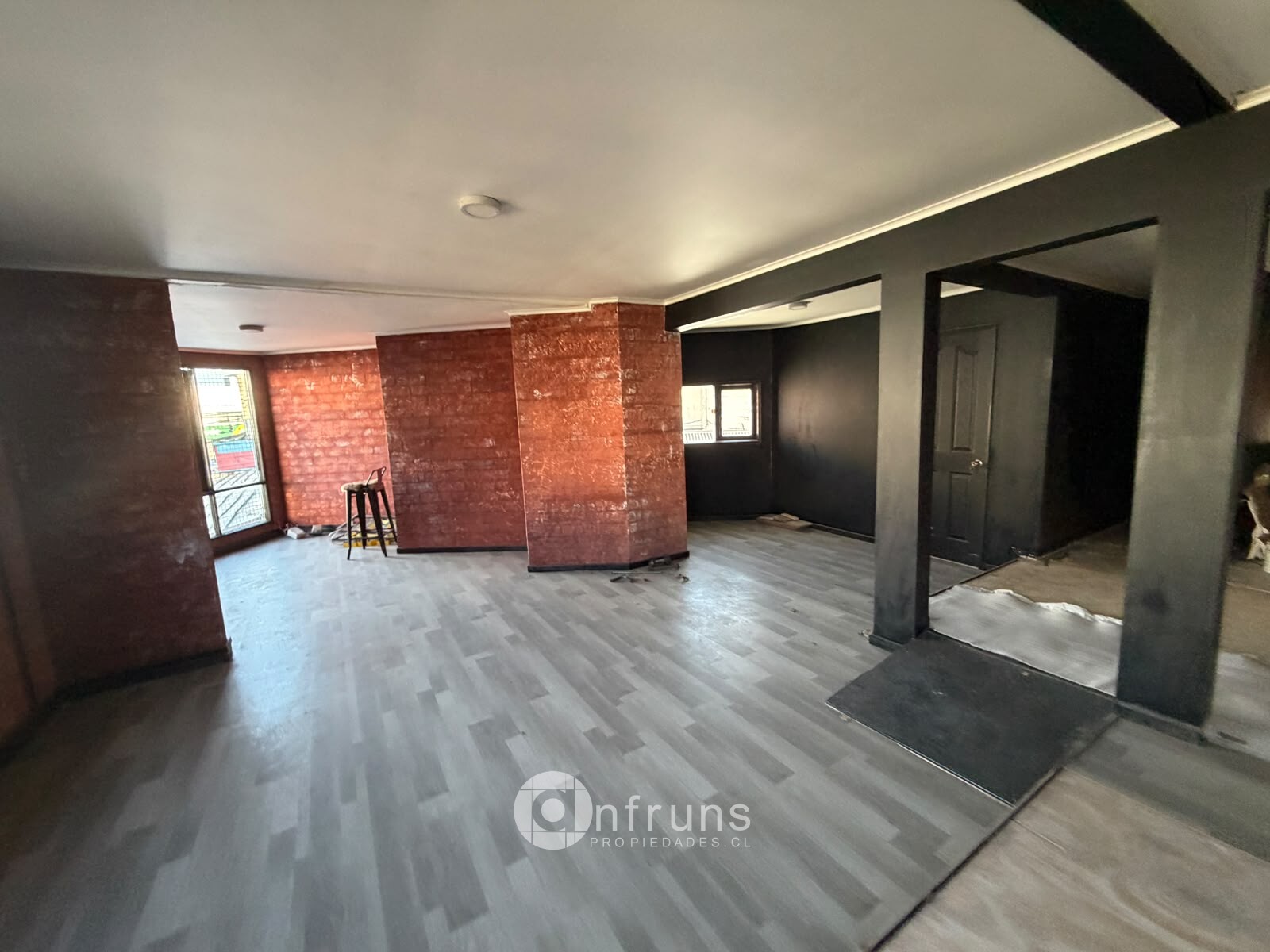 Local Comercial en Venta en Coyhaique | 15 Dormitorios | 3 Baños | 91 m² | UF 36.724 - 11