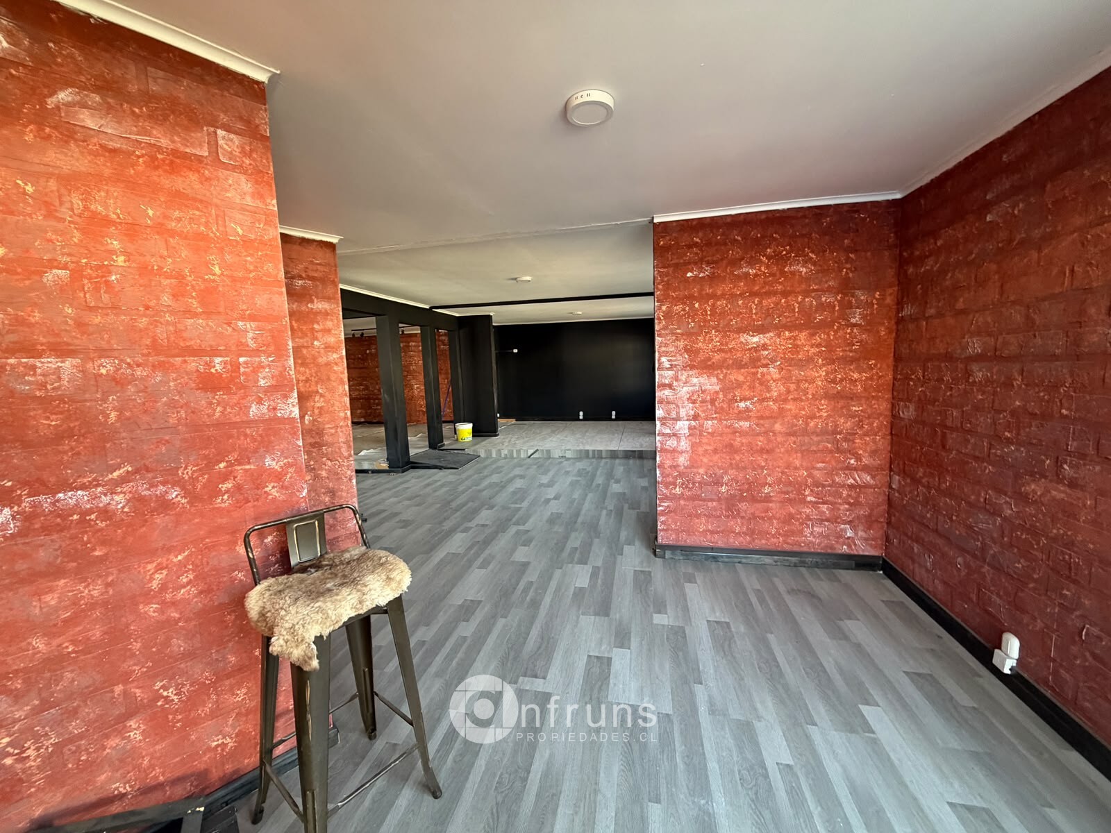 Local Comercial en Venta en Coyhaique | 15 Dormitorios | 3 Baños | 91 m² | UF 36.724 - 13