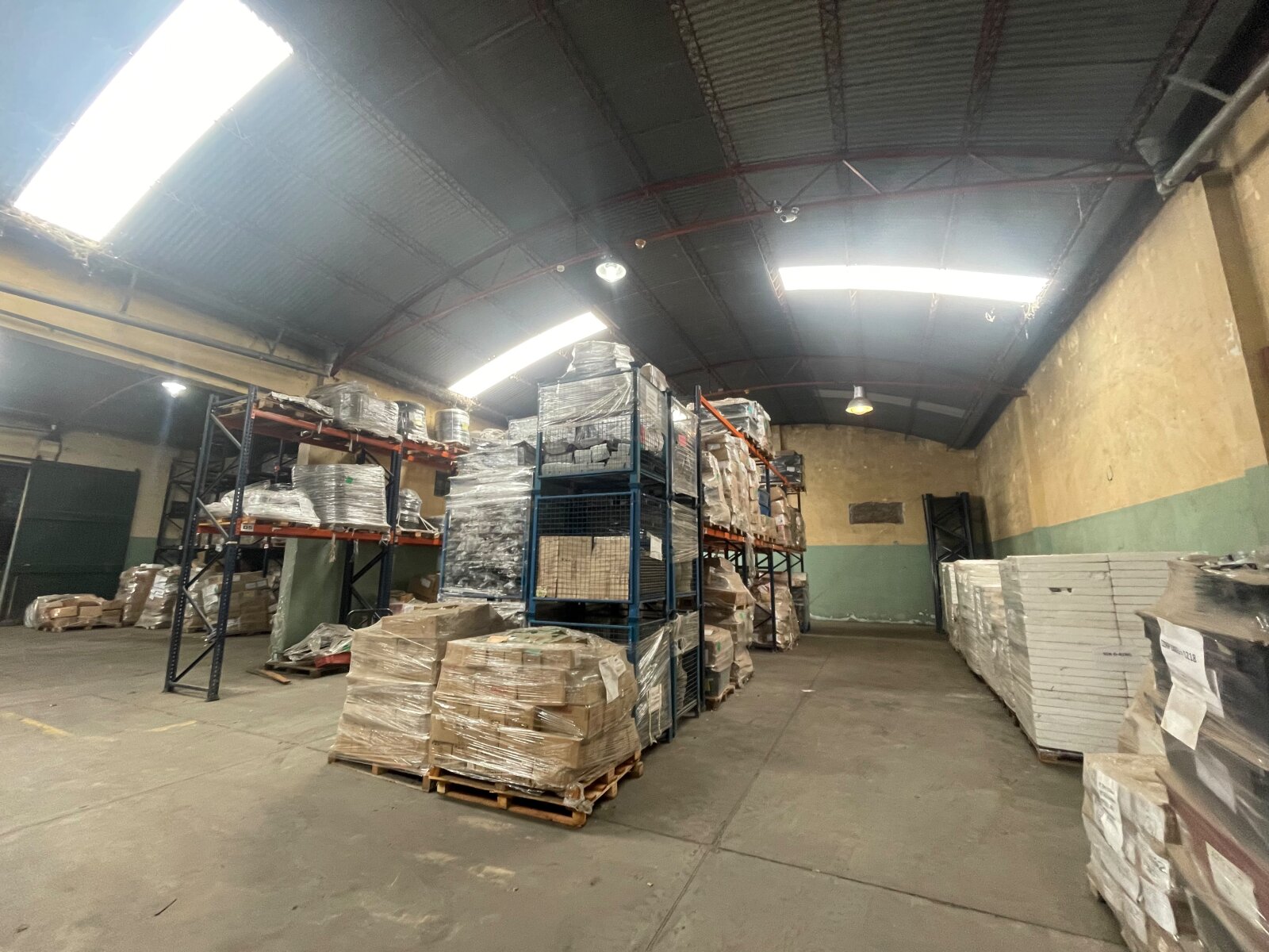 Darragueira 969 - Nave Industrial 1.145 m2 en Alquiler - 6