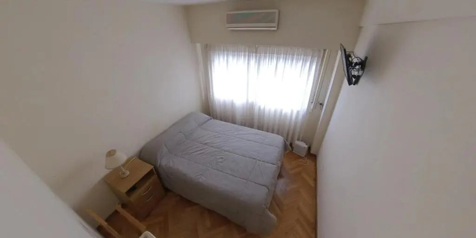 Belgrano, Olazábal 1800, piso 5, frente, 2 amb, 40m2, u$s 1,050 todo incluído con topes de luz y gas. 15-09-26 - 4
