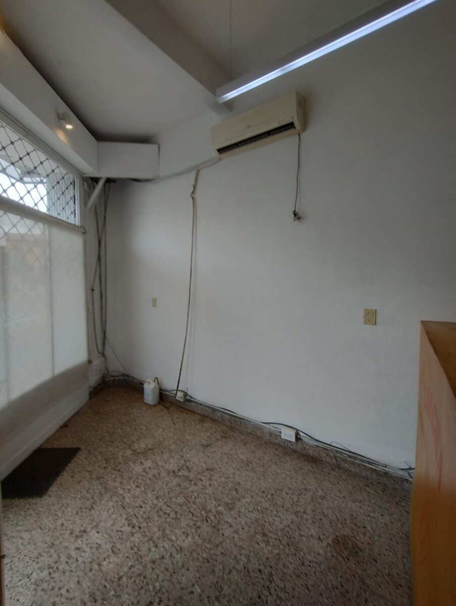 Local en Alquiler - Bajas expensas - Recién pintado - 23m² - Villa Urquiza - 7