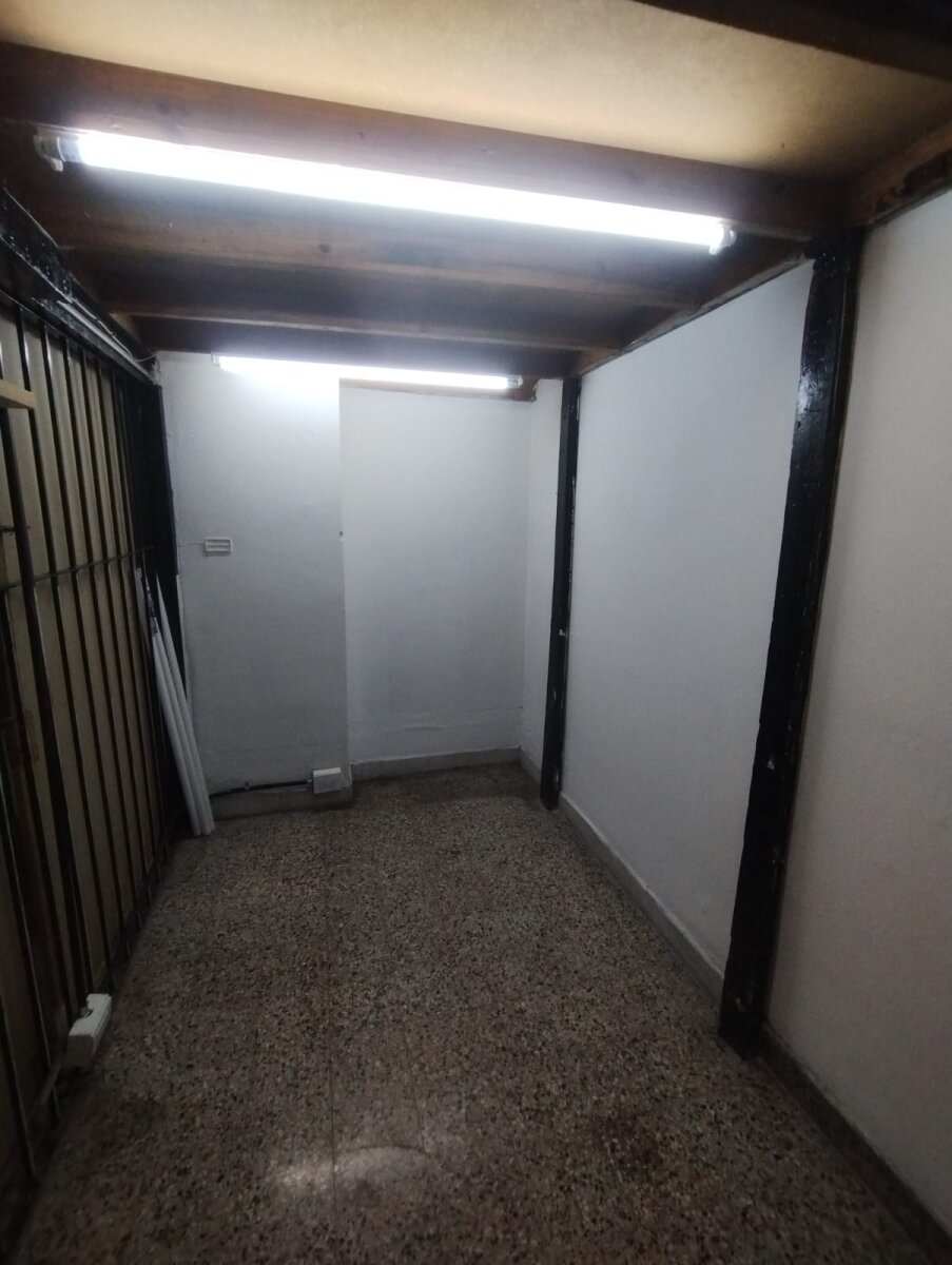 Local en Alquiler - Bajas expensas - Recién pintado - 23m² - Villa Urquiza - 11