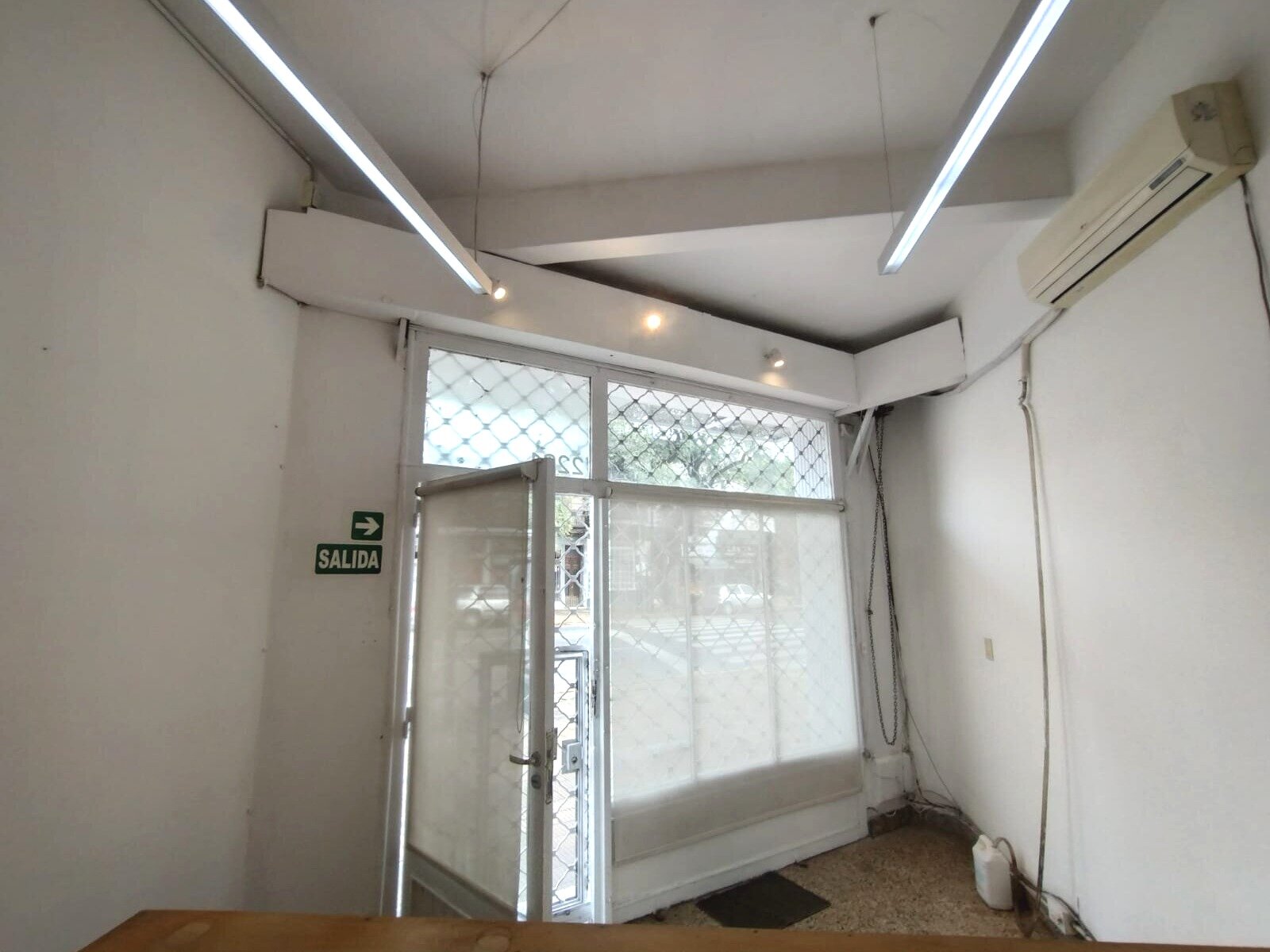 Local en Alquiler - Bajas expensas - Recién pintado - 23m² - Villa Urquiza - 1