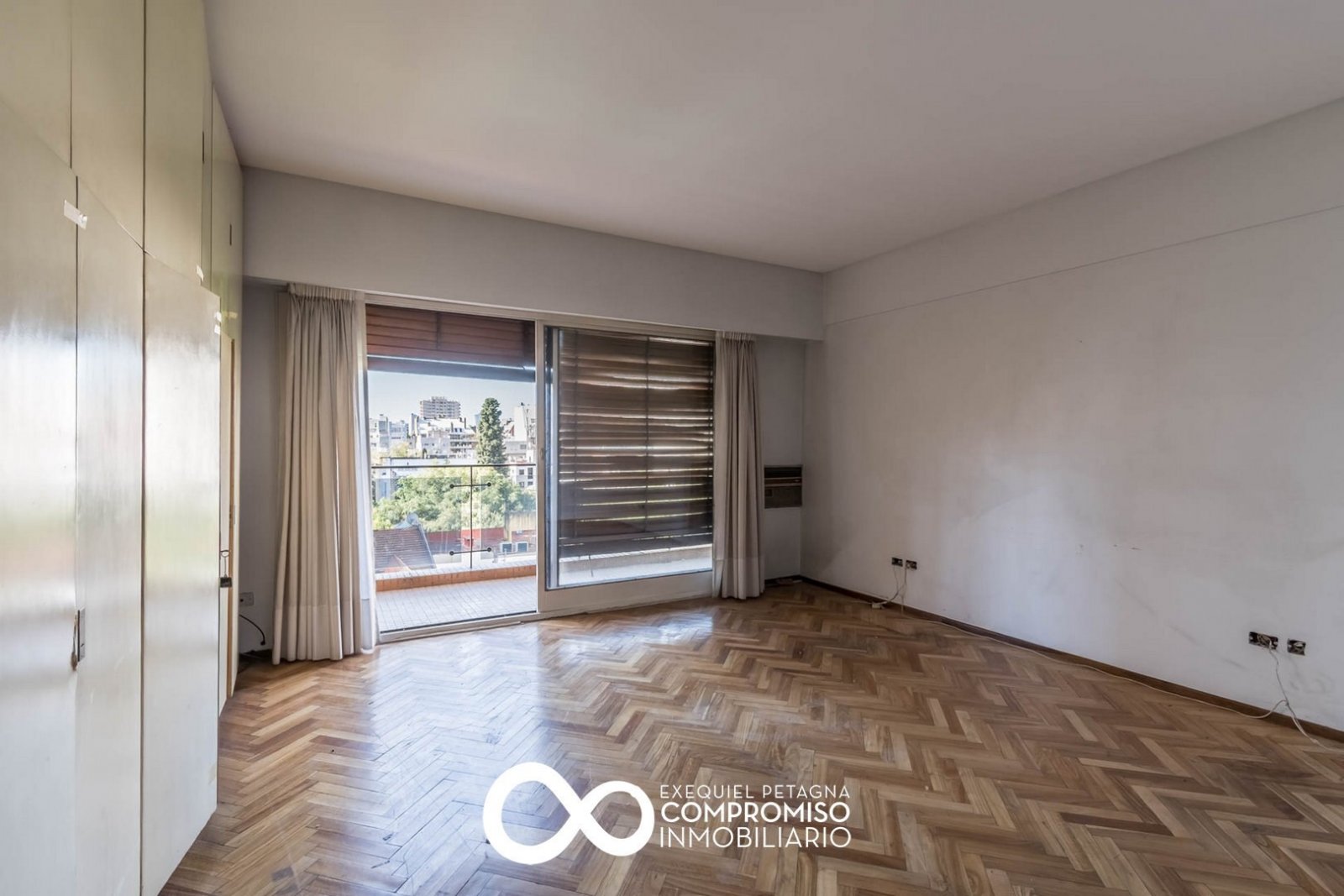 Venta. Apto Credito. Departamento 4 ambientes. Cochera. Baulera. Belgrano - 42