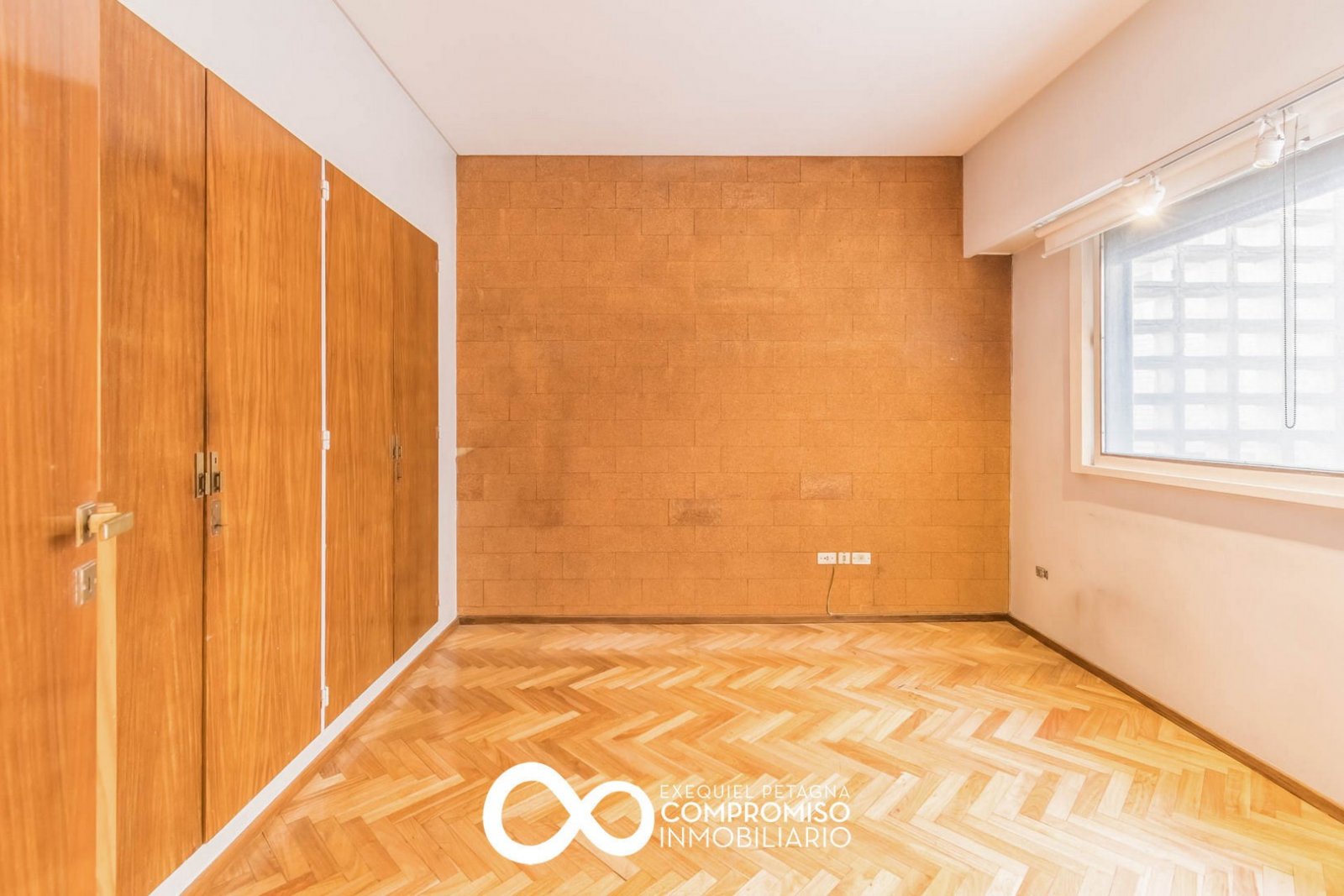 Venta. Apto Credito. Departamento 4 ambientes. Cochera. Baulera. Belgrano - 25