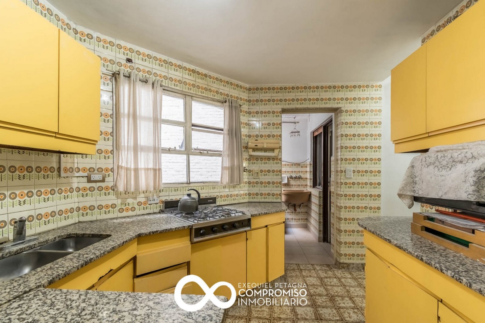 Venta. Apto Credito. Departamento 4 ambientes. Cochera. Baulera. Belgrano - 21