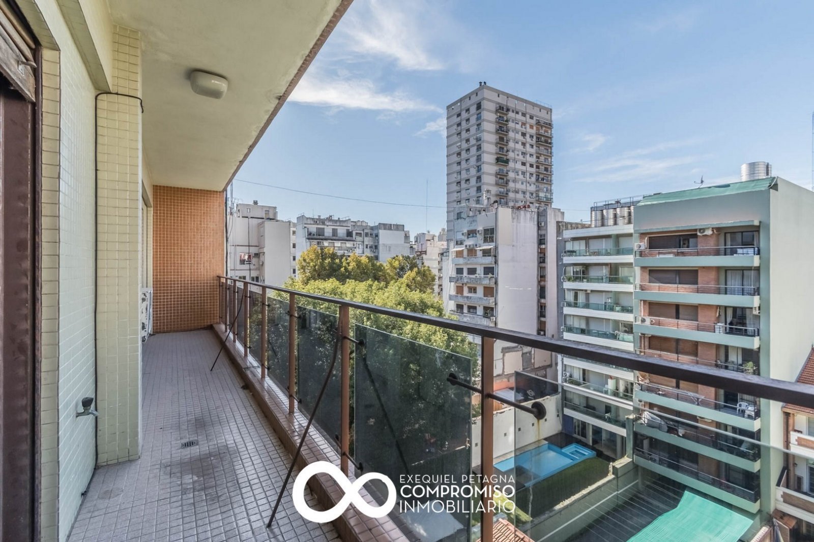 Venta. Apto Credito. Departamento 4 ambientes. Cochera. Baulera. Belgrano - 38