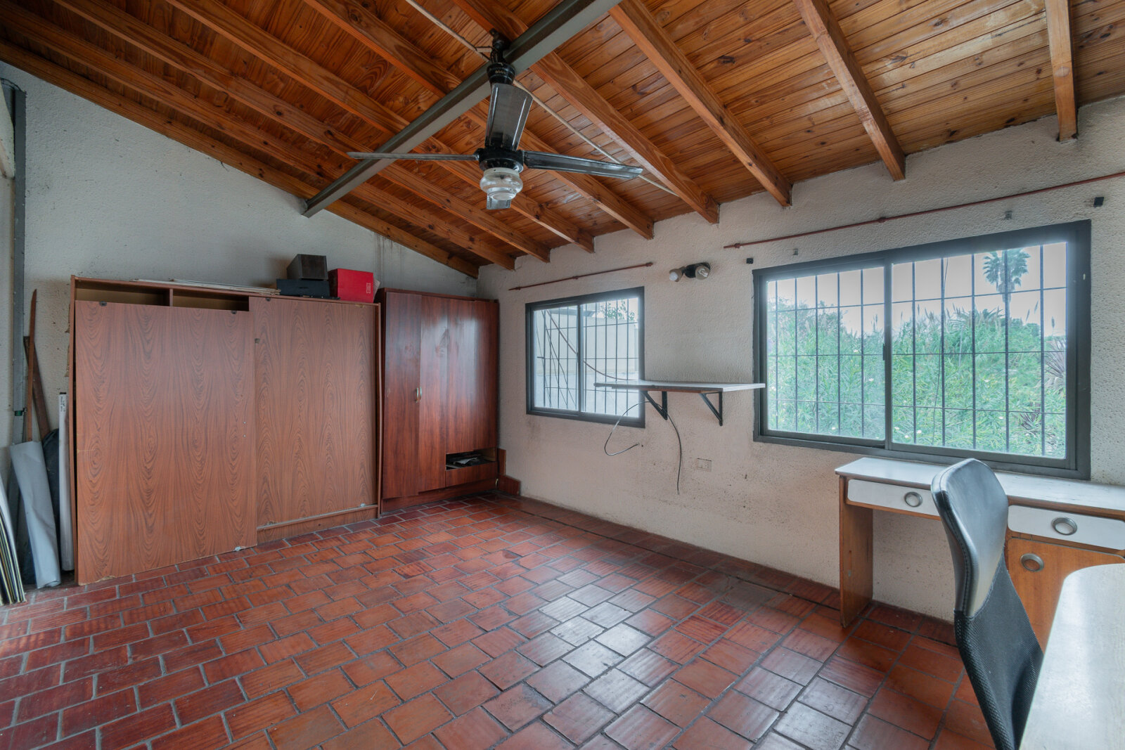 Casa de 5 ambientes con cochera y jardin apta crédito - 27