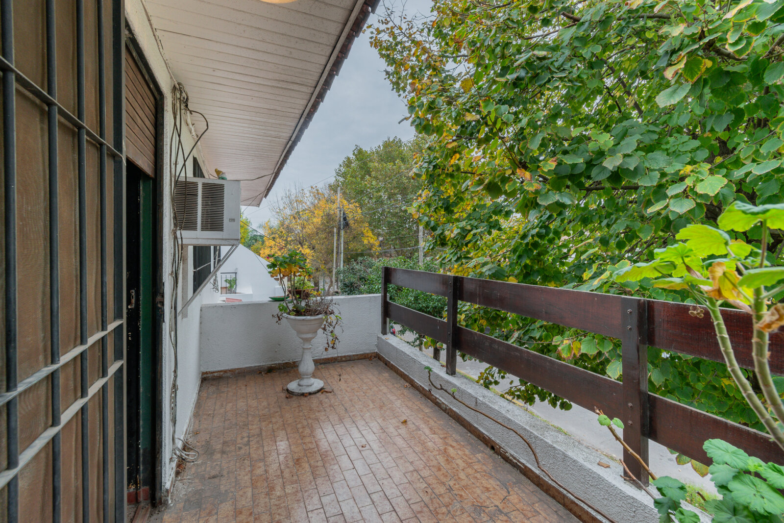 Casa de 5 ambientes con cochera y jardin apta crédito - 22